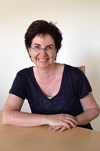 LindaWalsh_smile_200x300